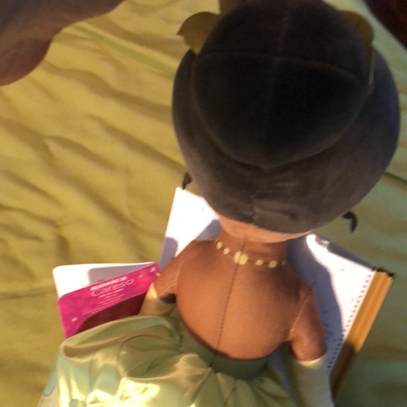 Kohl's Cares Disney The Princess & The Frog Movie Doll + Hardback Book-2023 - Picture 12 of 17